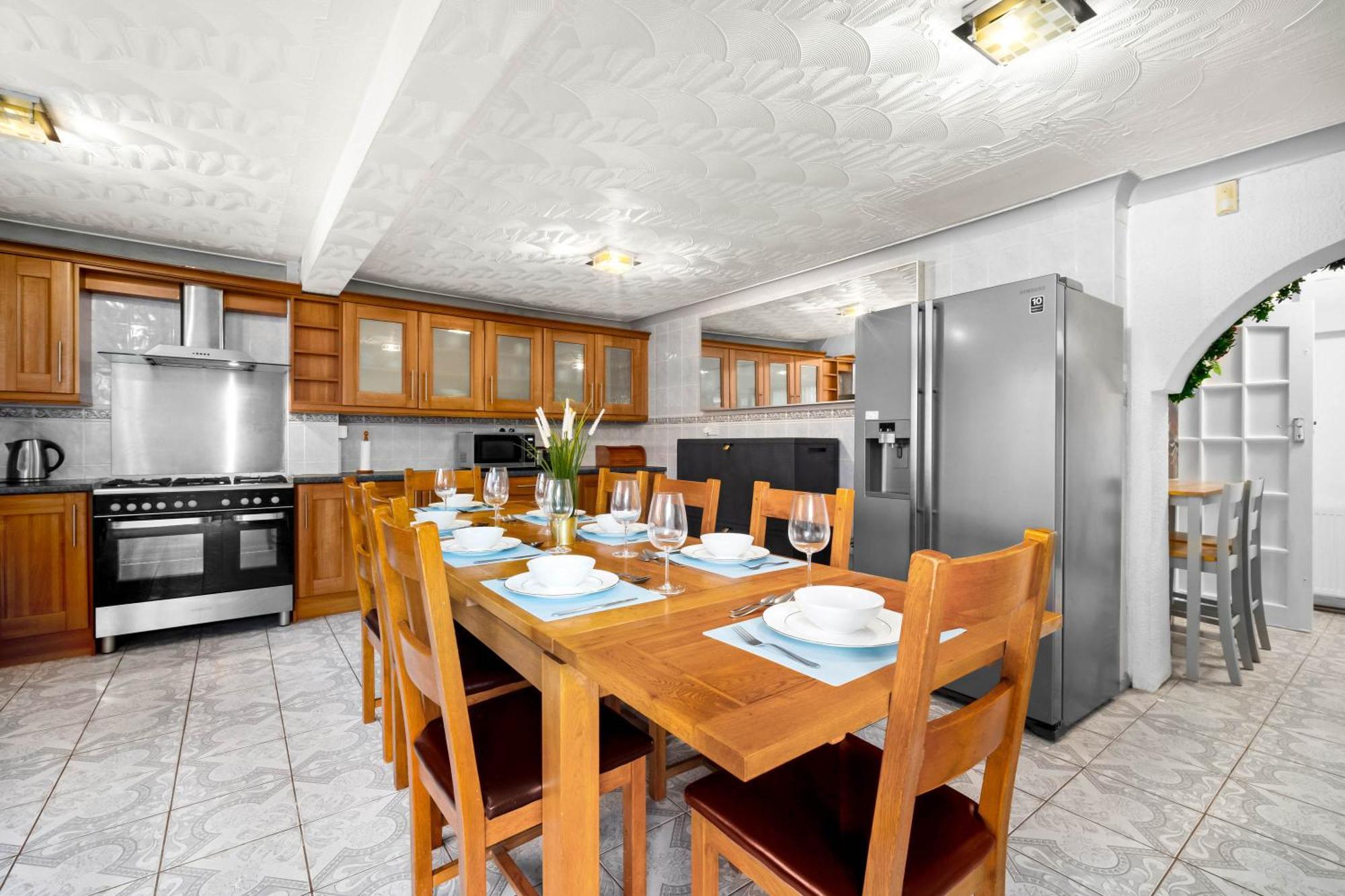 Modern 18 Guest Large Home In Solihull - Near Nec, Jlr, Hs2 And Bhx Birmingham Exterior photo