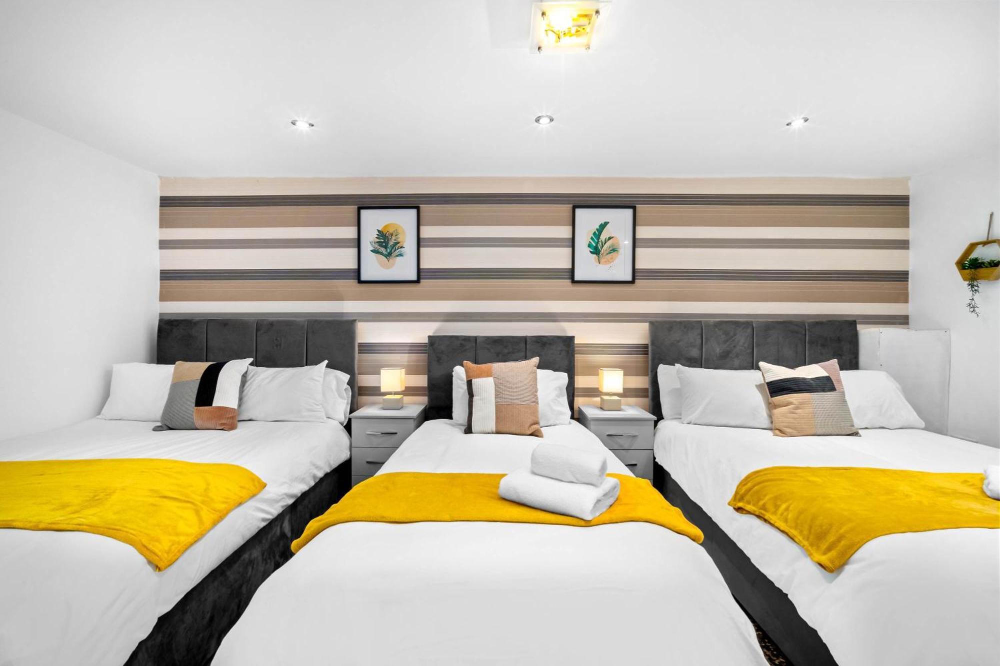 Modern 18 Guest Large Home In Solihull - Near Nec, Jlr, Hs2 And Bhx Birmingham Exterior photo