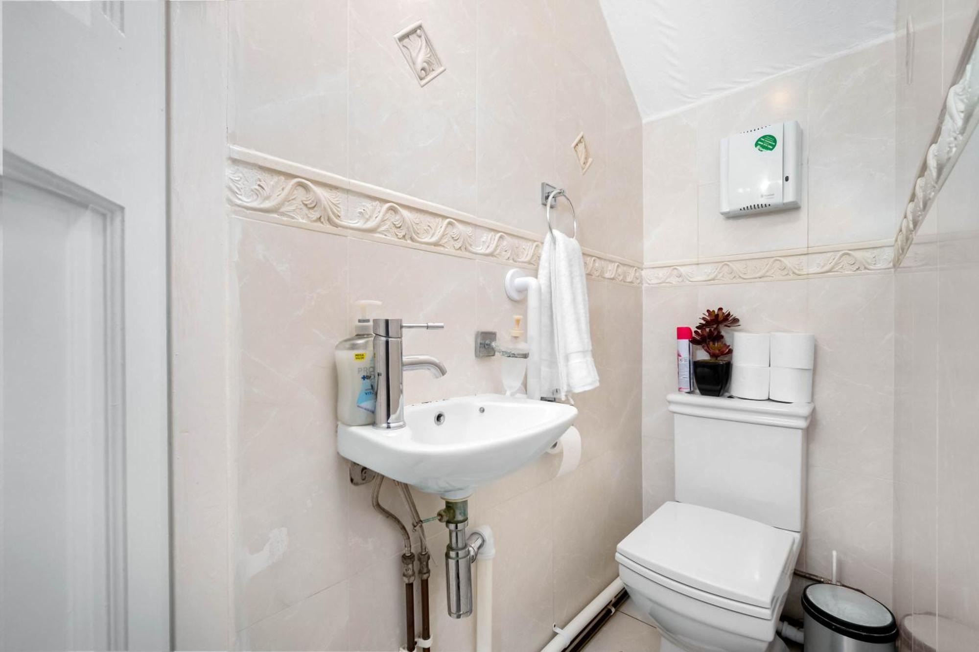 Modern 18 Guest Large Home In Solihull - Near Nec, Jlr, Hs2 And Bhx Birmingham Exterior photo